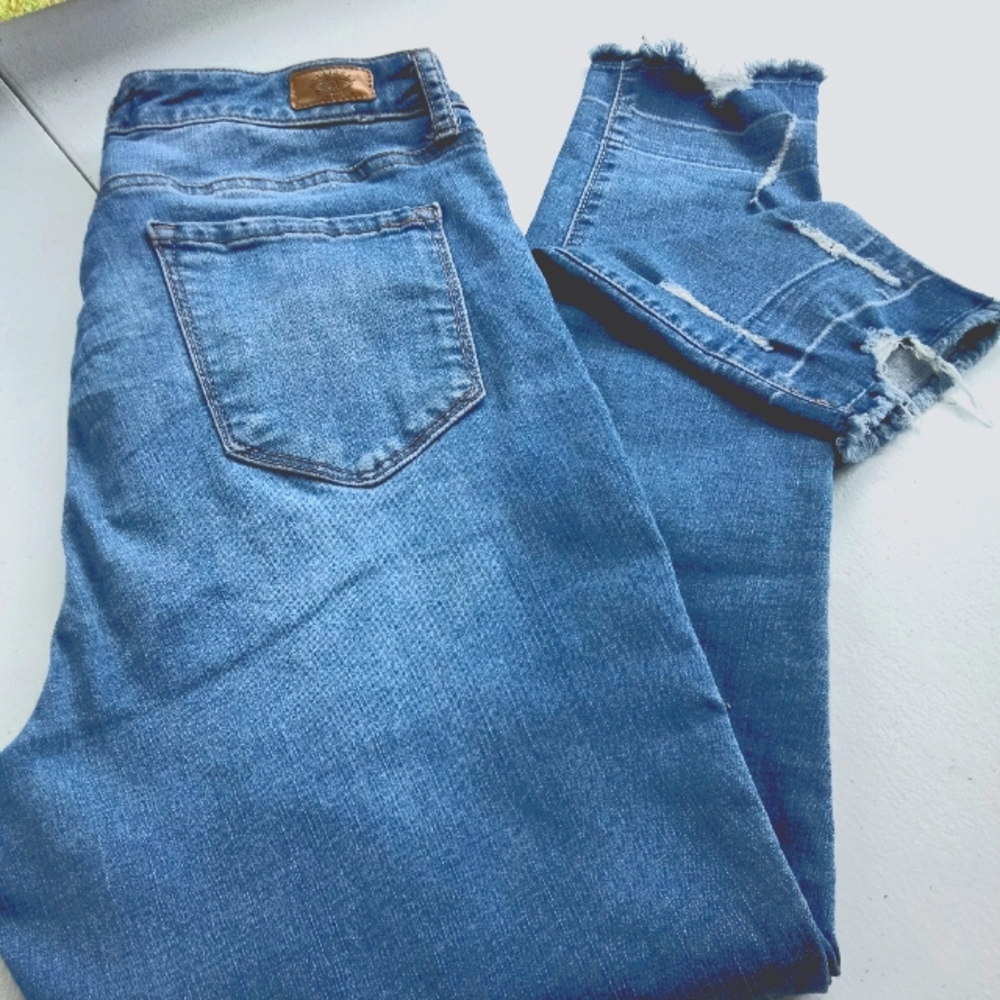 Sofia jeans by Sofia Vergara - Picture 3 of 3
